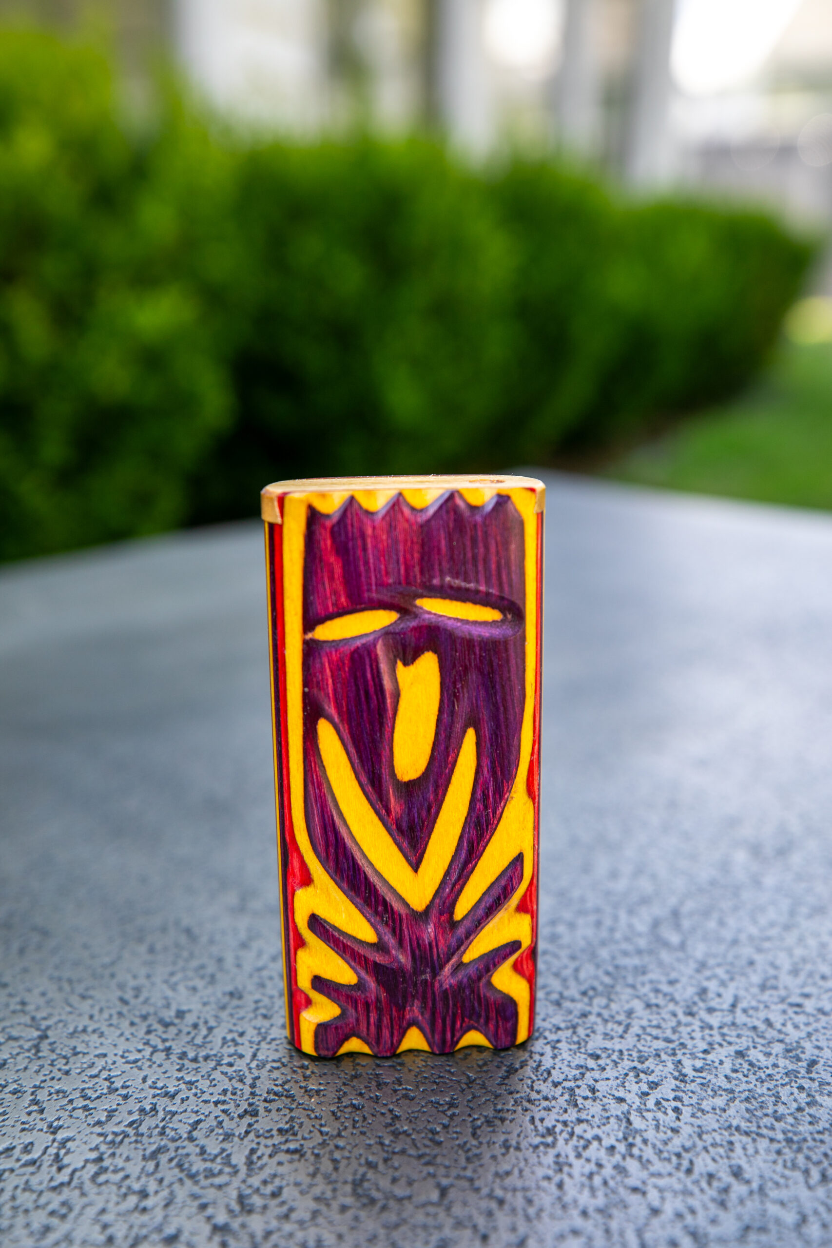 TT-25 Large Sculpted Rainbow Slider Dugout